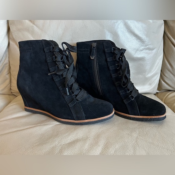 Women’s Earth Kalmar Black Suede wedge boots, 8.5 - Picture 1 of 8